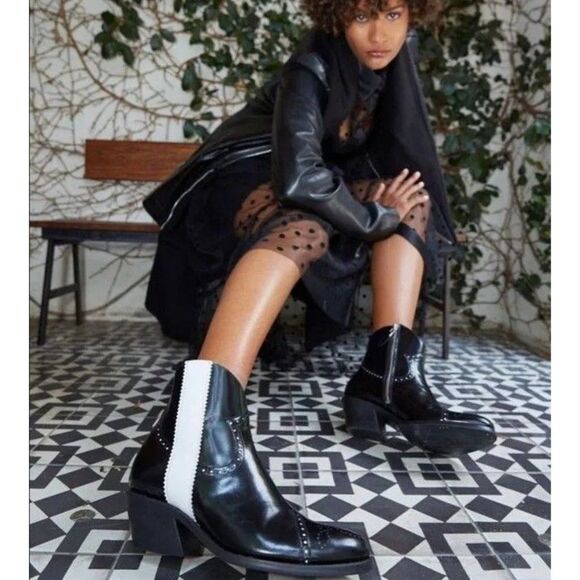 Jambu Miranda Bootie THE OFFICE Of ANGELA SCOTT Miss Billy Color